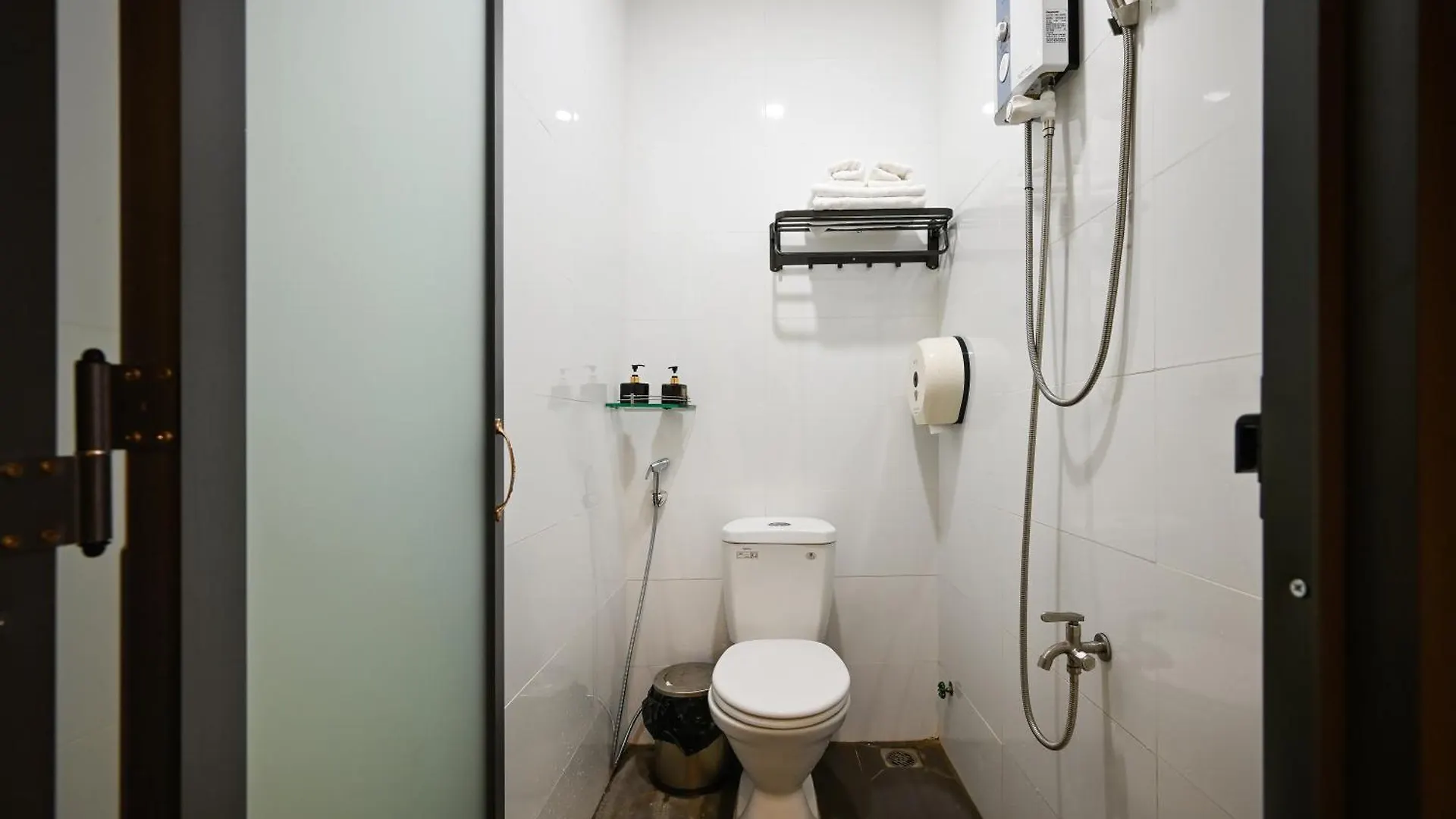 *** Hotel Elegant Feel Inn - M&A Hô Chi Minh-Ville Vietnam